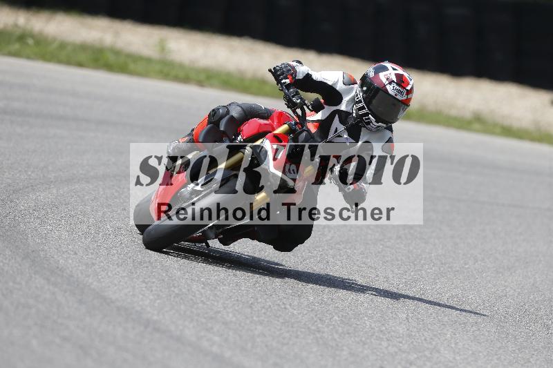 /27 12.06.2025 Ducati Schweiz Trackday Warmup  ADR/blau-bleu/19-1
